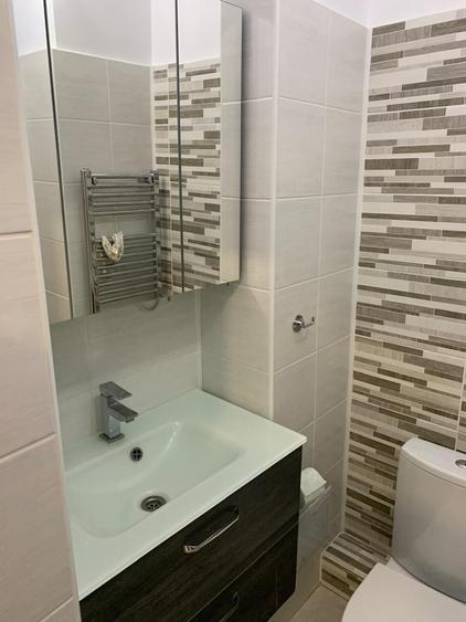 Apartament cu 3 camere semidecomandat în Ultracentral