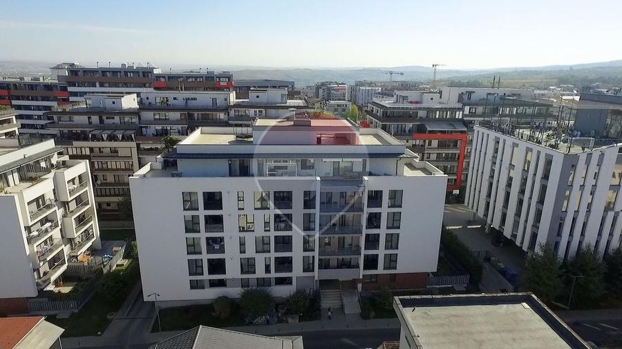 Apartament cu 2 camere semidecomandat, mobilat în Bună Ziua