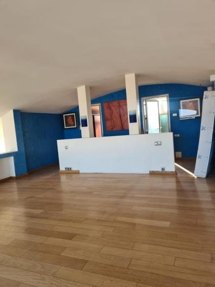 Penthouse cu 2 camere circular în Arcul de Triumf