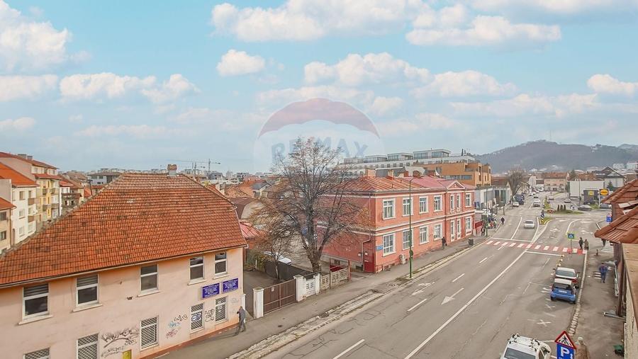 Apartament confortabil, 2 camere de inchiriat, locatie centrala - 8