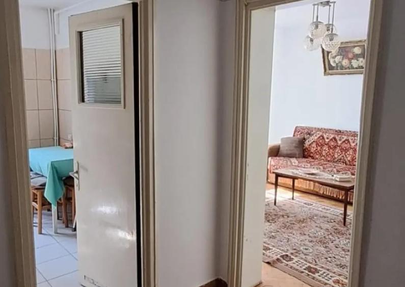 Apartament 2 camere, Calea Bucure?ti, etaj 2/4, 2 balcoane - 2