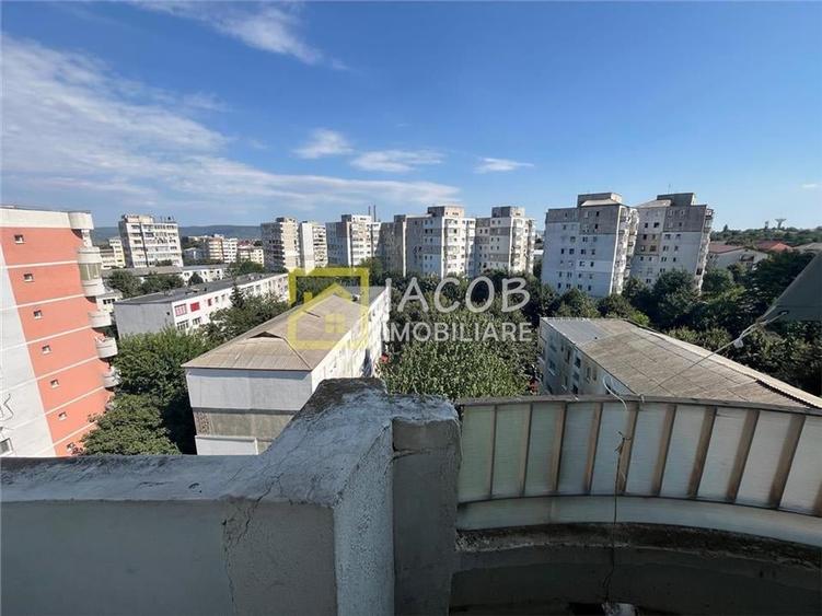 Apartament 3 camere decomandate, 73 mp, Narciselor 6, Bacau - 2