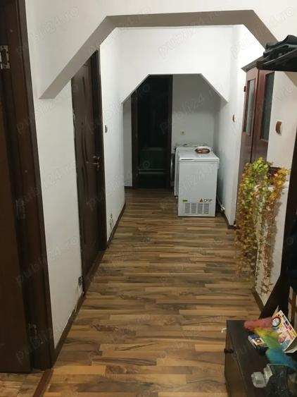 Apartament 3 camere decomandat . - 1