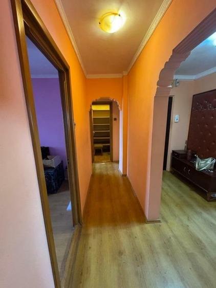 Apartament 4 camere decomandate zona Inel 2 - 12
