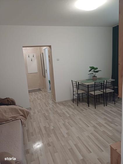 Apartament semidecomandat , et.1/4, Calea Bucure?ti- Institut - 9