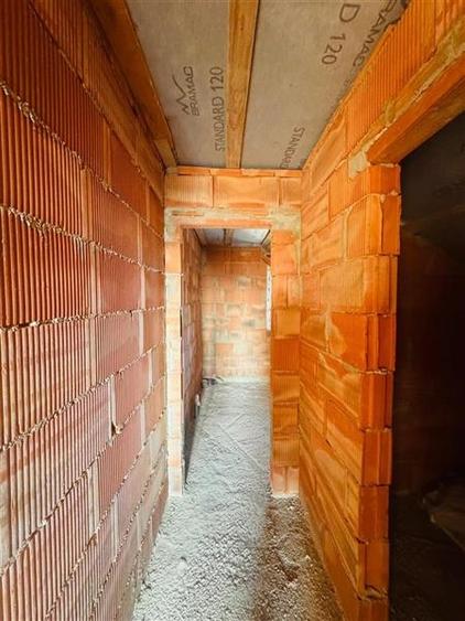 Casa individuala cu garaj si subsol 5 camere Vorovesti - 6