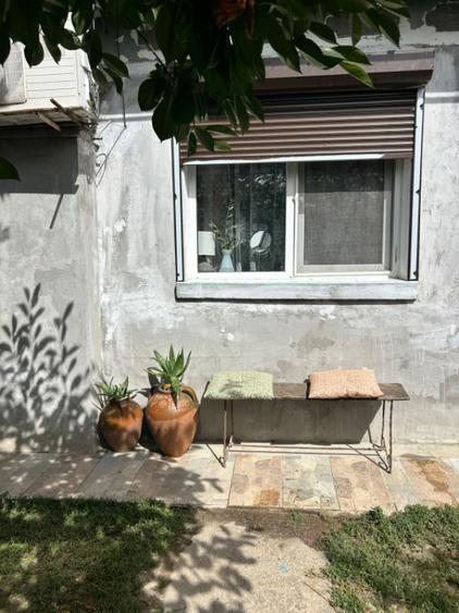 Casă cu 5 camere cu Teren 5165 Mp în Beștepe