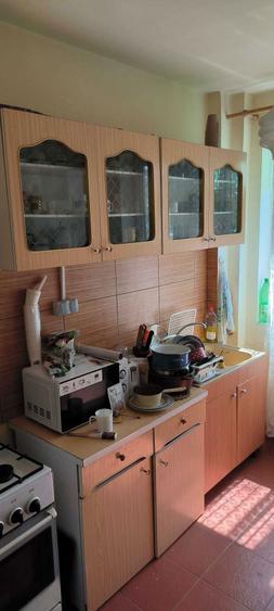 Apartament 2 camere + balcon, et. 3/4, zona linistita langa scoli si piata Campina! - 3