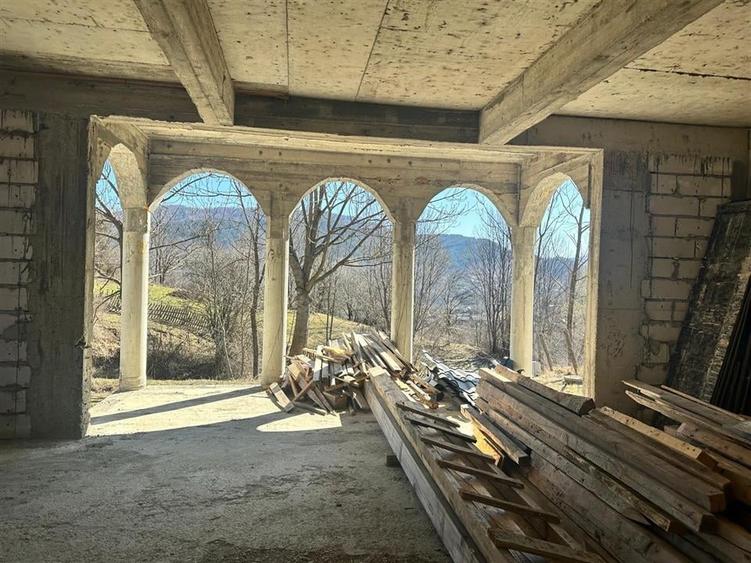 CASA DE VANZARE IN VALEA DOFTANEI - 11