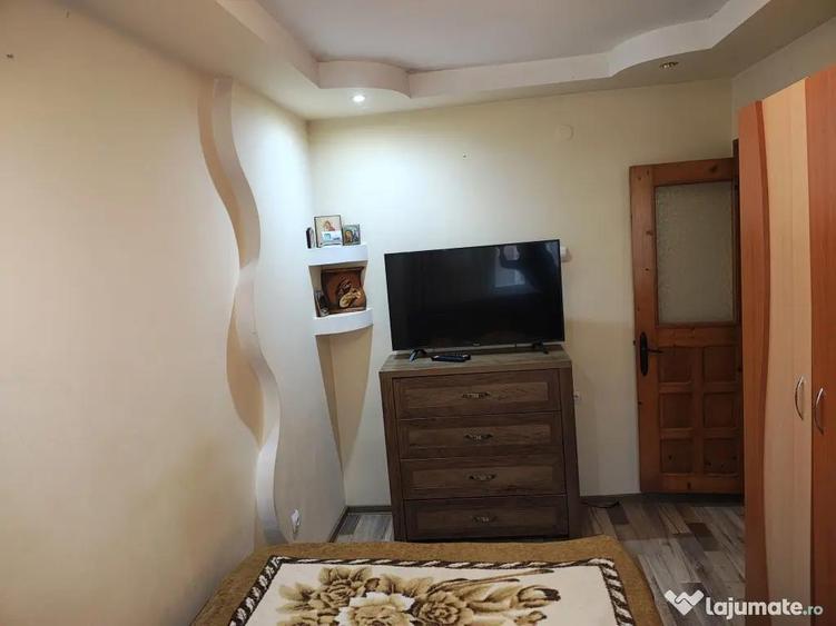 Inchiriez apartament 2 camere central - 2
