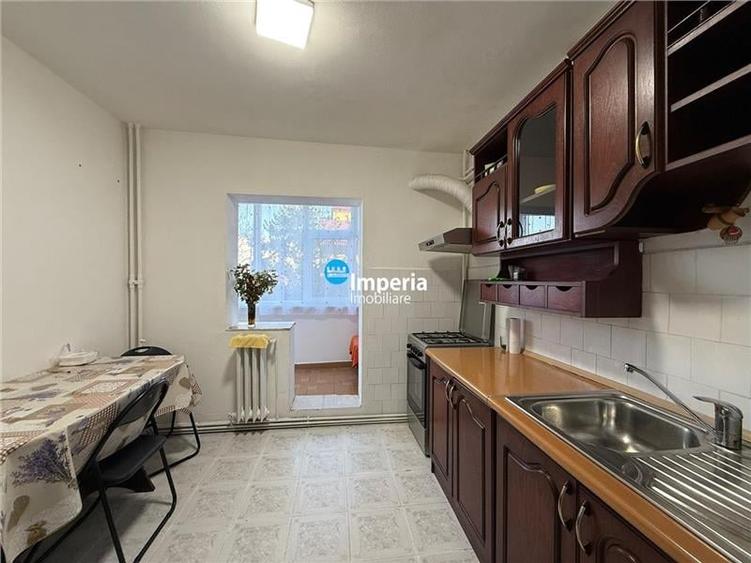 Apartament 4 cam,decomandat,Nicolina Rondul Vechi - 1