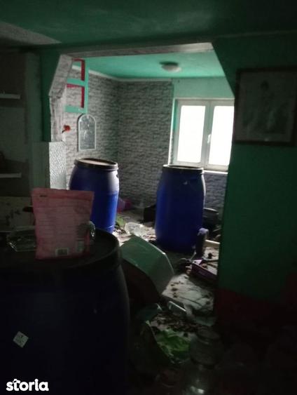 SUPER OCAZIE SE VINDE TEREN CU O CASA DEMOLABILA IN ZONA MIHALACHE - 9