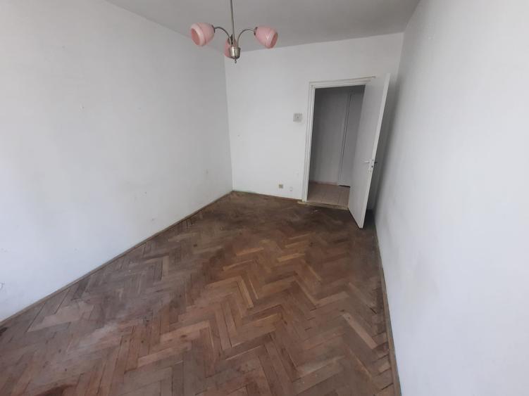 Apartament cu 2 camere decomandat, zona Alexandru cel Bun - 5