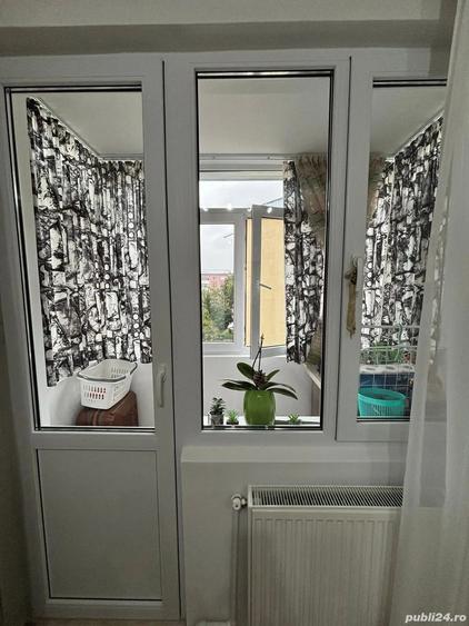 De vanzare apartament cu 2 camere si balcon, mobilat ?i utilat, etaj intermediar, 55.000 euro - 12