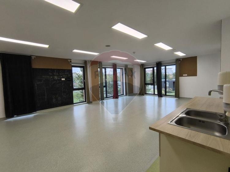 Spatiu comercial de vanzare - 34