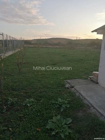 Vand sau schimb casa cu etaj mobilata cu teren