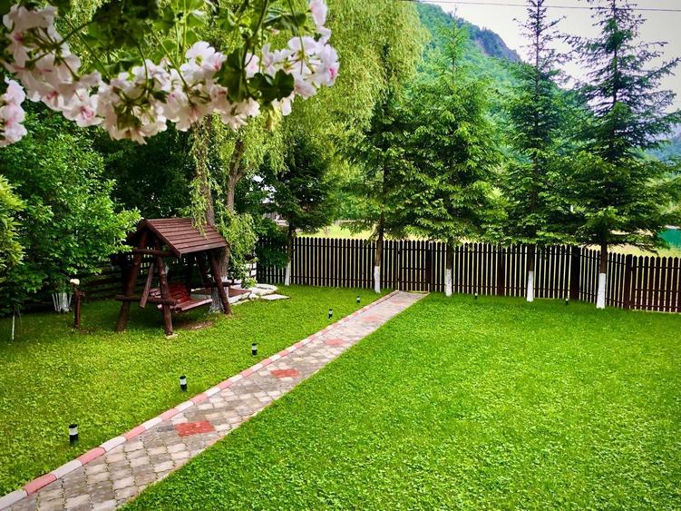 Pensiune 7 camere, Lepsa - 35