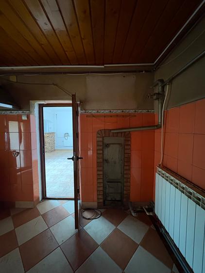 Casa de vânzare - Constanta - 6 CAMERE-147 mp. totali ( fără curtea interioară) - 9