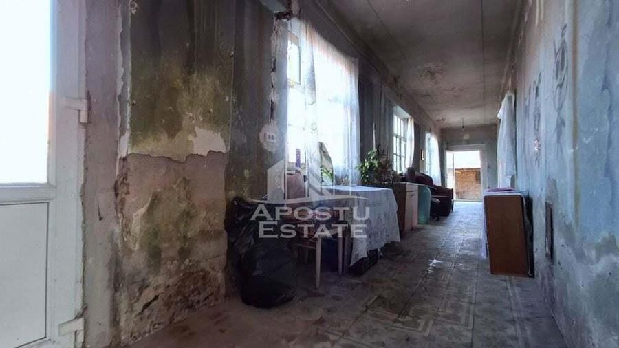 Casa de caramida in Tela si Teren Generos de 4320 mp - 1