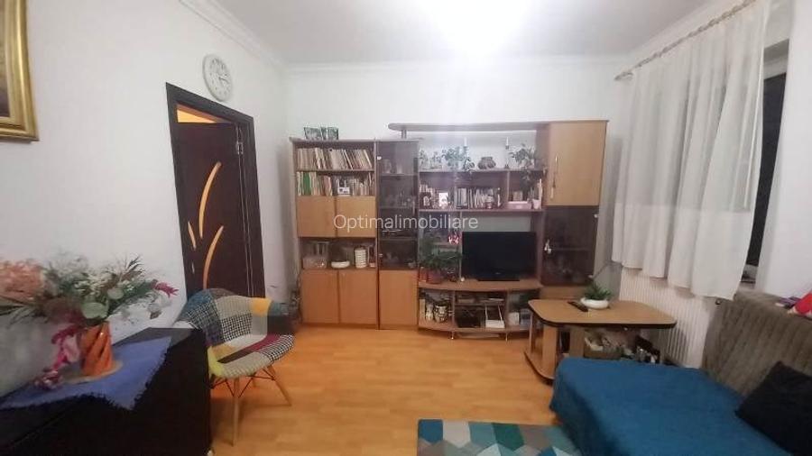 Turda,2 camere ,etaj 2,centrala proprie