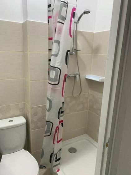 Inchiriez camera de camin parter - zona Aurel Vlaicu, Iasi - 8