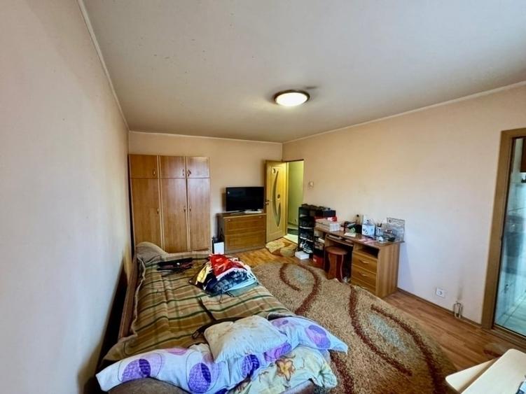 CARREFOUR FELICIA - 1 CAMERA DECOMANDAT - ETAJ INTERMEDIAR - BLOC DIN 1980 - 3