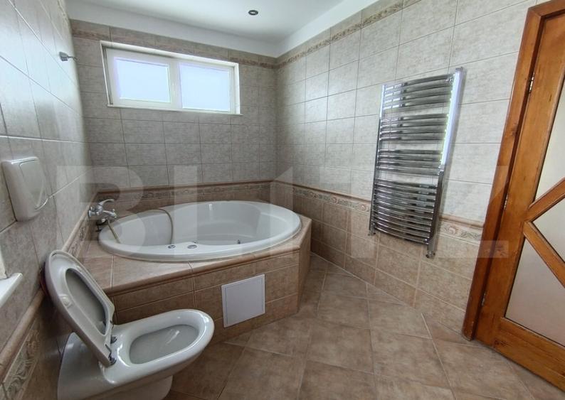 Casa Ultracentral cu 5 camere in suprafa?a de 300 mp ?i - 7