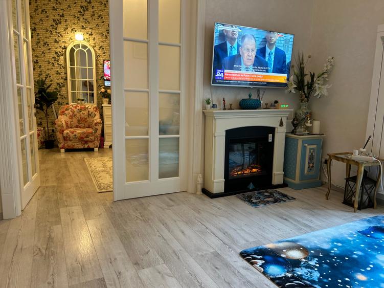 Universitate - apartament 2 camere renovat si mobilat , in vila istorica - 2