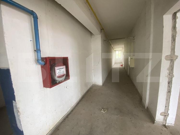 Spațiu comercial, de 488 mp, în Jibou
