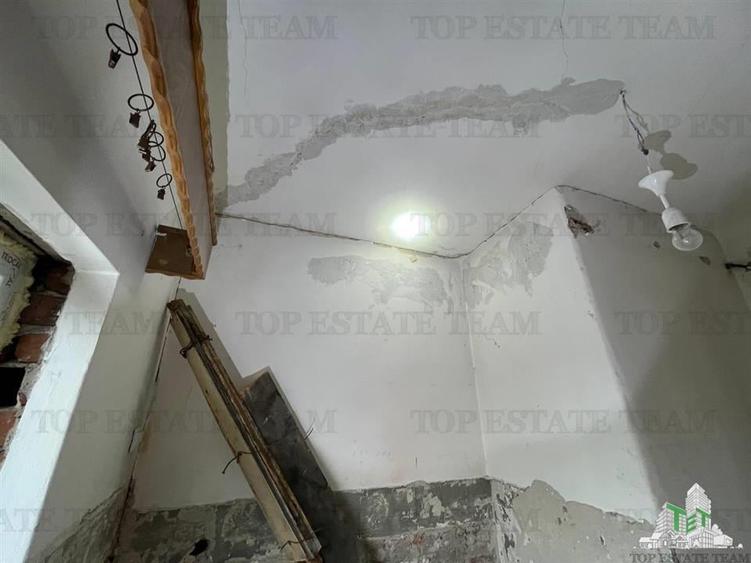 2 garsoniere adiacente la rosu pe Calea Grivitei, etaj 4 - 2