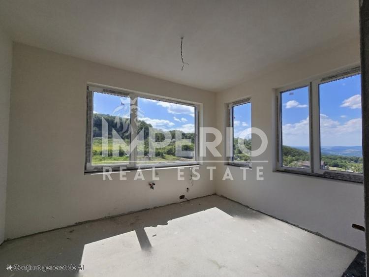 Casa individuala cu panorama spectaculoasa asupra orasului! - 7