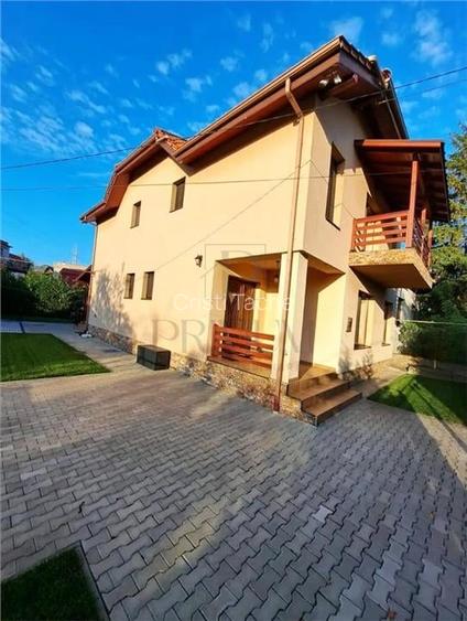 CASA INDIVIDUALA - BLASCOVICI - 4 CAMERE - 3 BAI - TERASA ACOPERITA - CENTRALA -