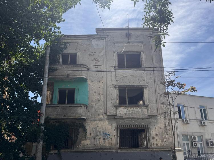 CLADIRE STRADALA MARASESTI- OPORTUNITATE DE INVESTITIE - 1