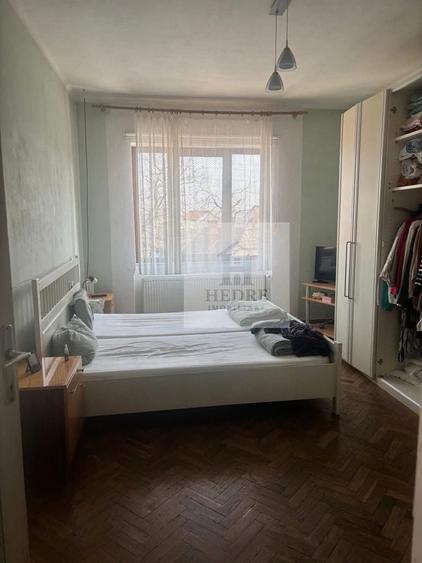 Vila de vanzare intr-o zona linistita - 8