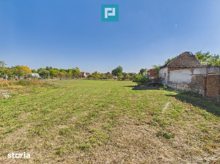 Casa la ro?u cu 4 camere de vanzare - 3