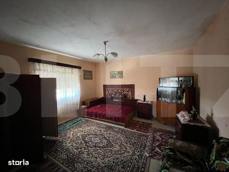 Casa renovabila de vanzare cu teren de 2100 mp - 1