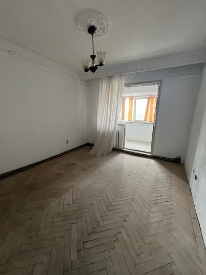 Apartament trei camere - Zona Poliție Gară - 74 mp - 2