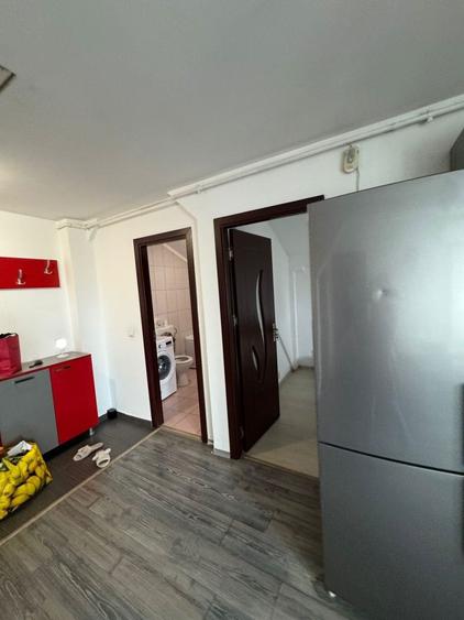 Inchiriez apartament 2 camere decomandat - 2