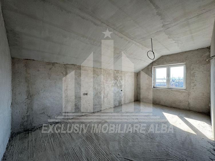 Casa individuala | Semifinisata | 230 mp | 480 mp teren | Partos - 6