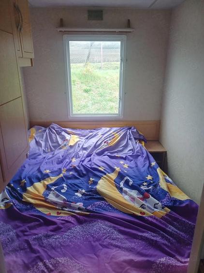 De vanzare casa pe roti , 3 dormitoare , 2 bai, living si bucatarie, mobilat utilat , pre? 21800 E - 2