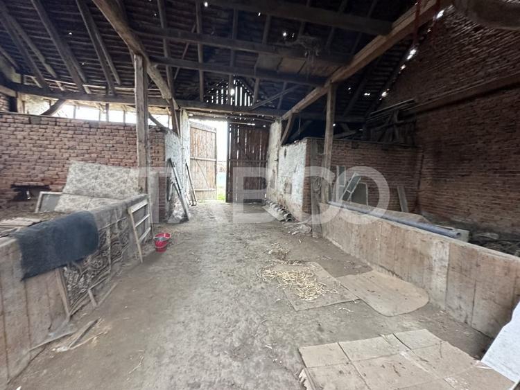 Casa de vanzare 2 camere anexe gospodaresti 1248 mp teren in Beclean - 8