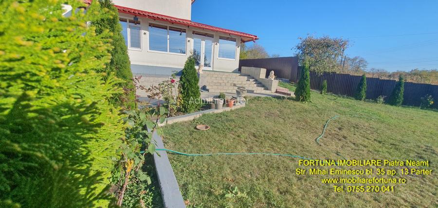 Proprietate com.Stefan cel Mare, intr-un cadru natural inedit Proprietate com.Stefan cel Mare, intr-un cadru natural inedit