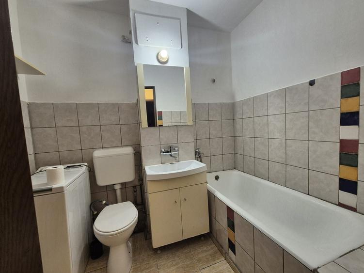 Vlahuta, garsoniera sectiune mare - 8