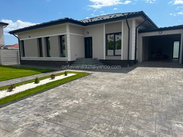 Casa Parter cu Garaj Teren 525 mp Casa Parter cu Garaj Teren 525 mp