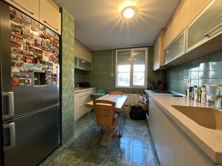 Titan Ozana 3 Camere Parter 63 Mp Bloc 1970 Reabilitat 15 Min Metrou - 15