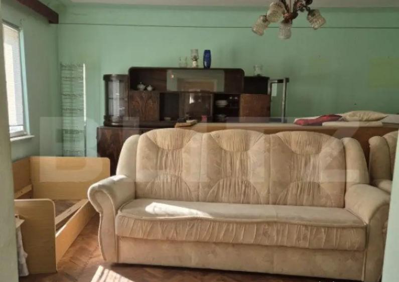 Casa cu 3 camere, zona 7 Noiembrie - 9