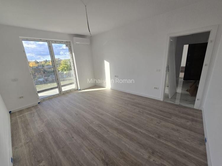 Decomandat. Bucatarie inchisa. Aproape de Eso.