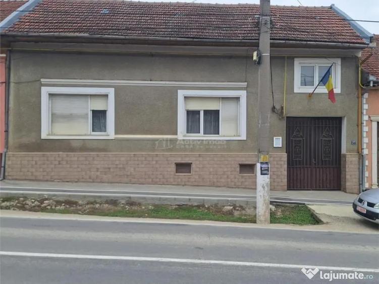 Bocsa Montana, Casa Solida Gradina, Strada Principala - 3