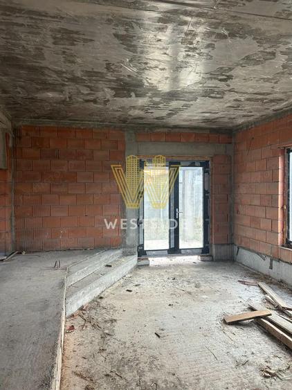 Vila de vanzare, in Carpinis - 1