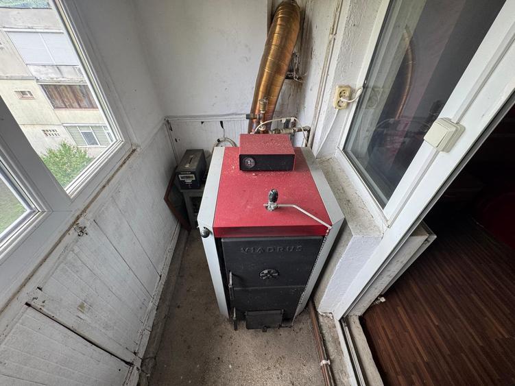 Apartament 3 camere decomandat Orsova - langa Școala Gimnazială Petru Dumitriu - 8